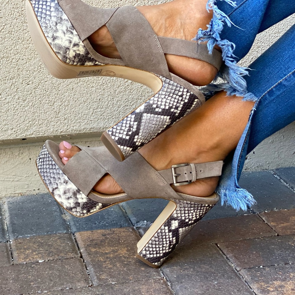 Genuine Leather Snake Print Towering Platform - Picture 5 of 7